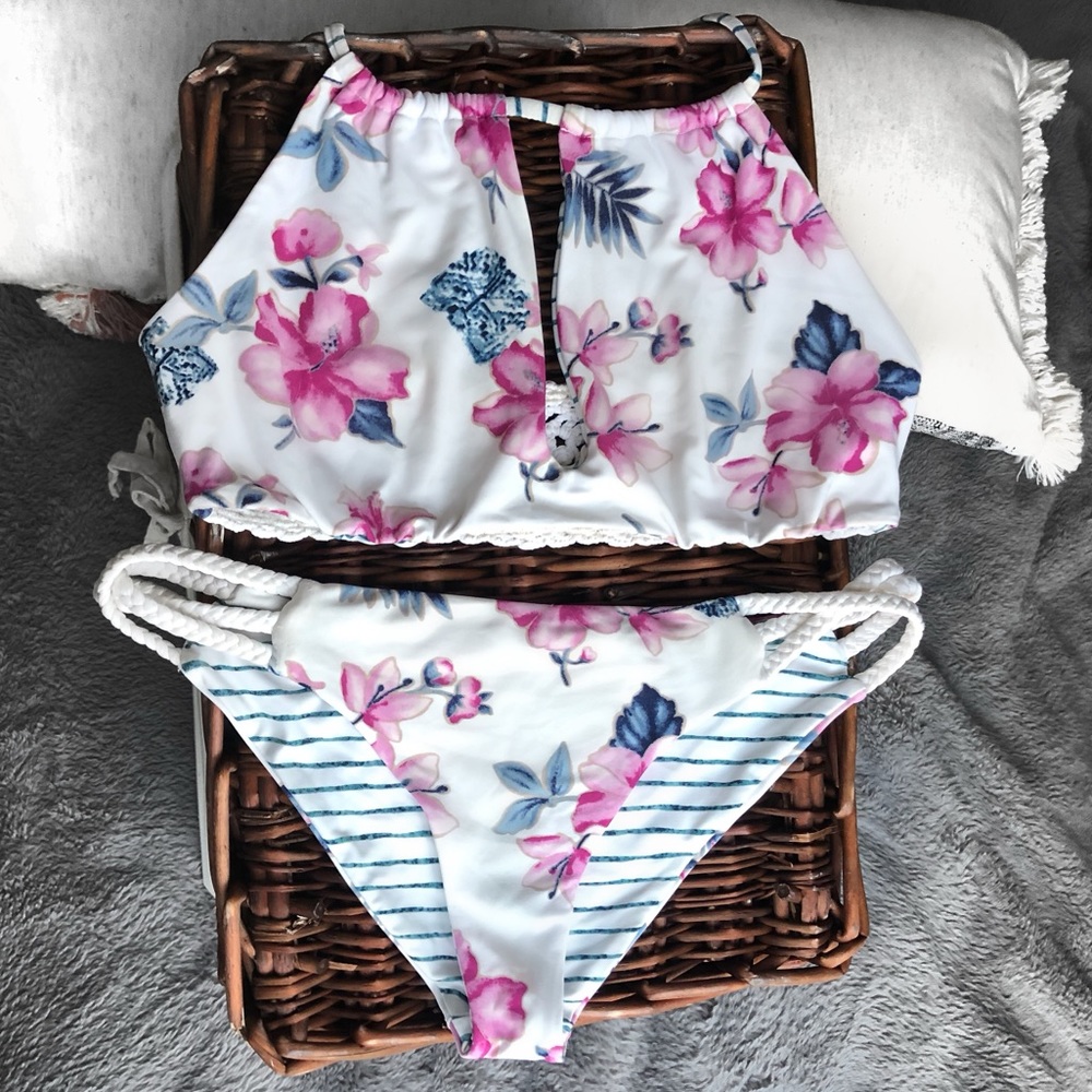 Frankie’s Bikini’s Koa Set